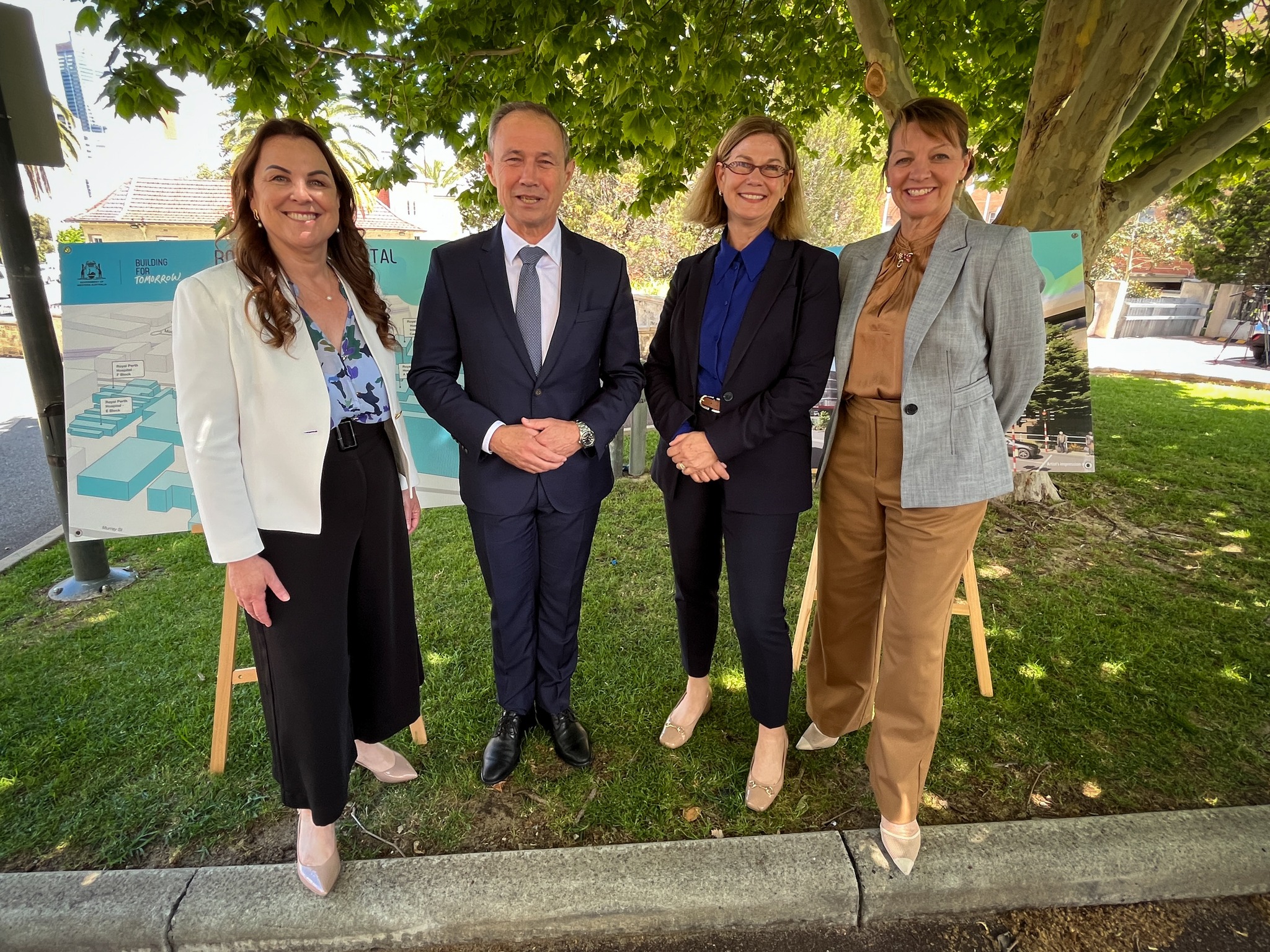 EMHS Chief Executive Lesley Bennet with Premier Roger Cook, Health Minister Meredith Hammatt and EMHS Board Chair Sally Carbon. 