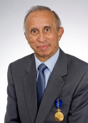 Photo of Professor Turab Chakera